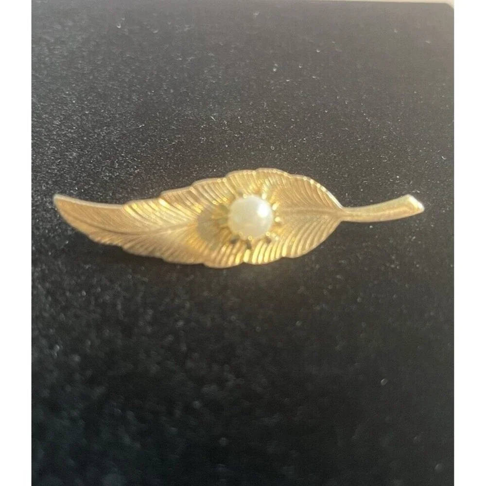 Vintage Gilded Leaf Brooch Pin Gold Tone Faux Pearl 2.25